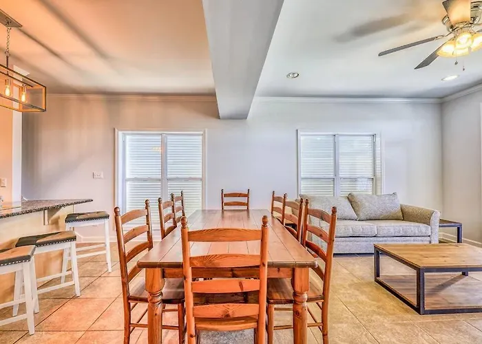 The Salty Fox, Pool, Sleeps 26, Walk To Beach