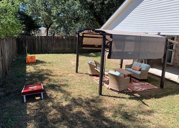 D'S Florida-Alabama Vacation Home Sleeps 14 Guests