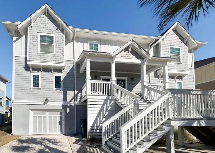 New Listing, Luxury 4Bd Steps To Beach Club